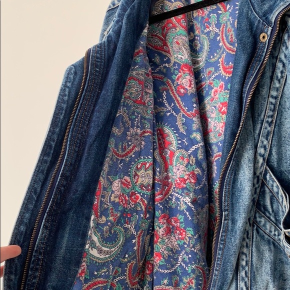 Vintage Denim Jacket - Picture 3 of 5